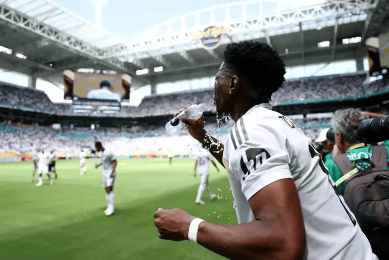 世界杯官方app下载官网-TA独家：FIFA允许世界杯补水时间插播广告，限制时长2分10秒