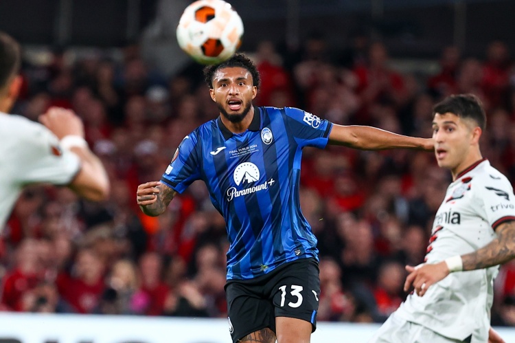 记者：马竞与亚特兰大商谈埃德森转会，球员对加盟很感兴趣