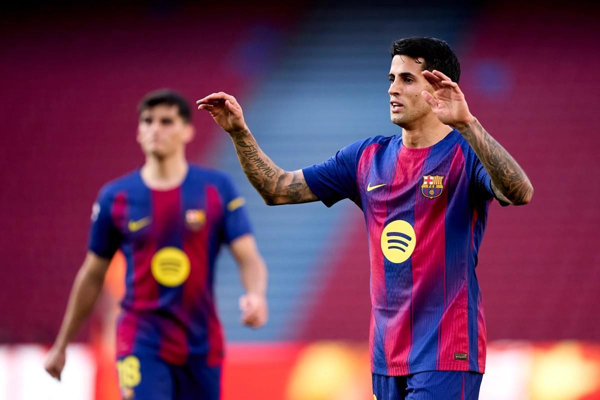 世界杯手机高清观看-精彩进球，坎塞洛斩获回归巴萨后的首粒进球